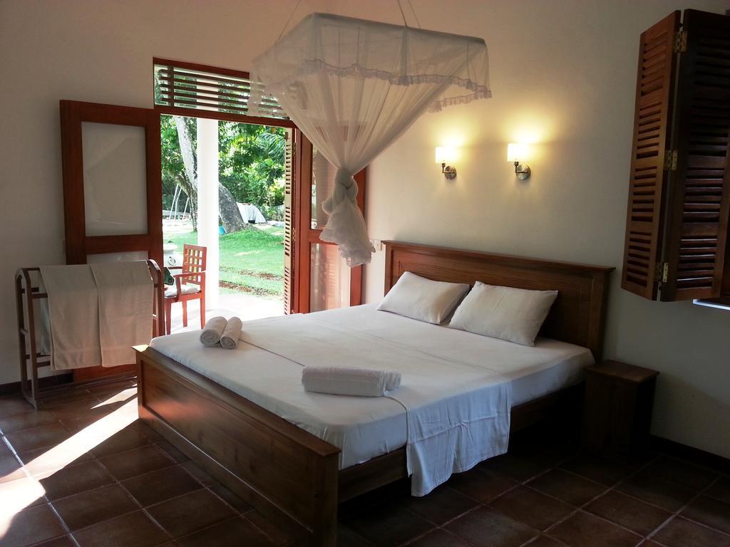 Hettimulla River House Bentota Bagian luar foto
